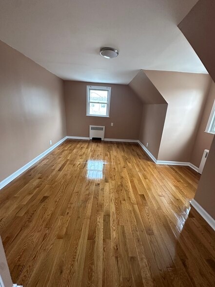 Building Photo - 40 Carnegie Ave