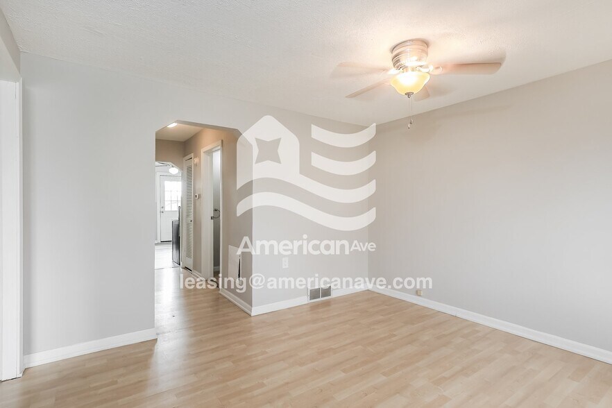 Building Photo - 27312 Ridgewood St