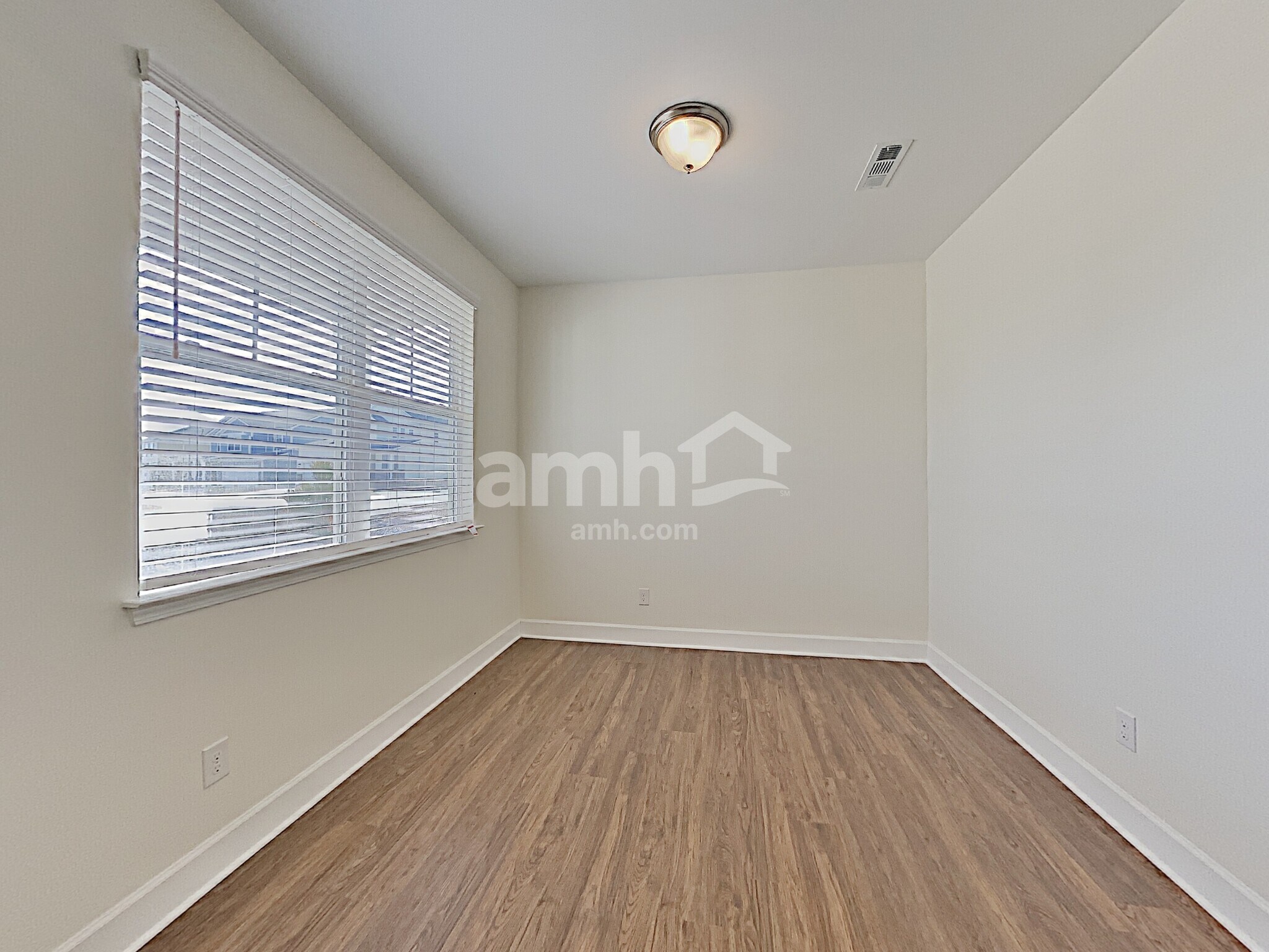 Building Photo - 4912 Chutney Dr