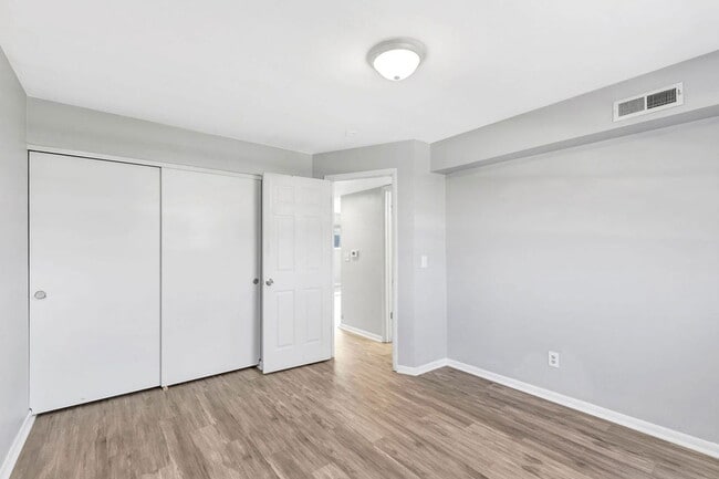 Building Photo - 239 N 12th St