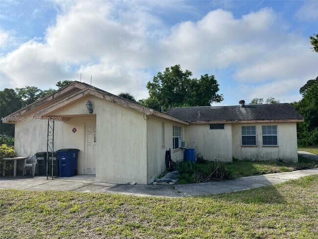 Building Photo - 1336 Piney Rd