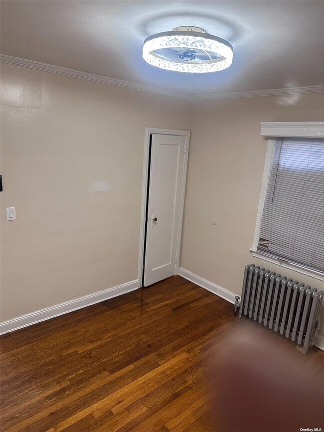 Building Photo - 118-57-118201 201st St