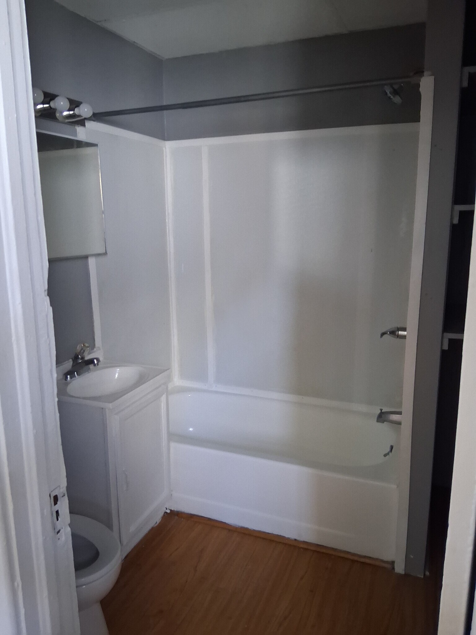 Building Photo - 38 Frederick St