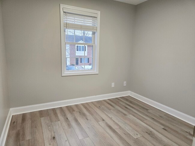 Building Photo - 3600 Old Forest Rd