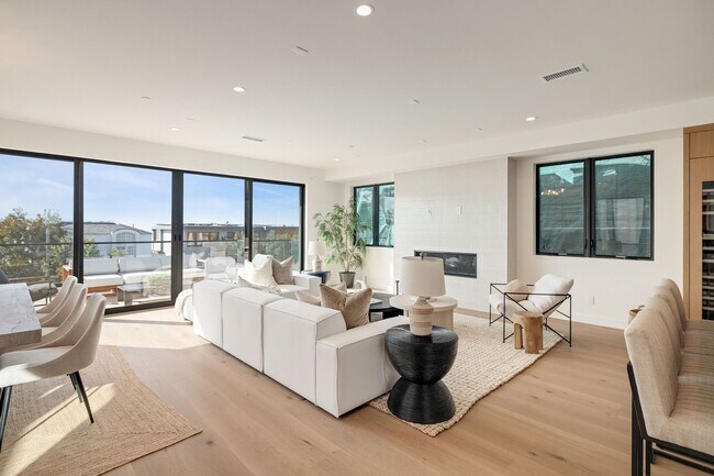 Building Photo - **FULLY FURNISHED** BRAND NEW CONSTRUCTION, MODERN SAND SECTION HOME W/ AMAZING OCEAN VIEWS, 2 LA...