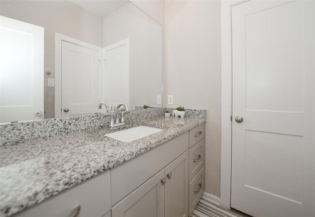 Building Photo - 7303 Kingbird Cv Ct