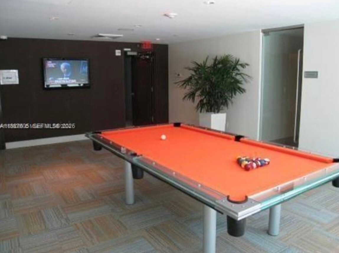 Building Photo - 950 Brickell Bay Dr