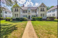 Building Photo - 665 E Pkwy S