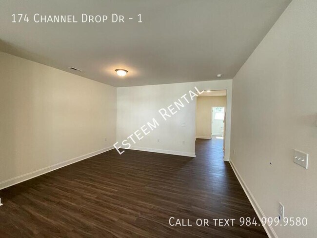 Building Photo - 174 Channel Drop Dr