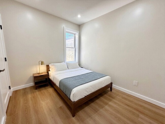 Building Photo - 1729 LeCount St