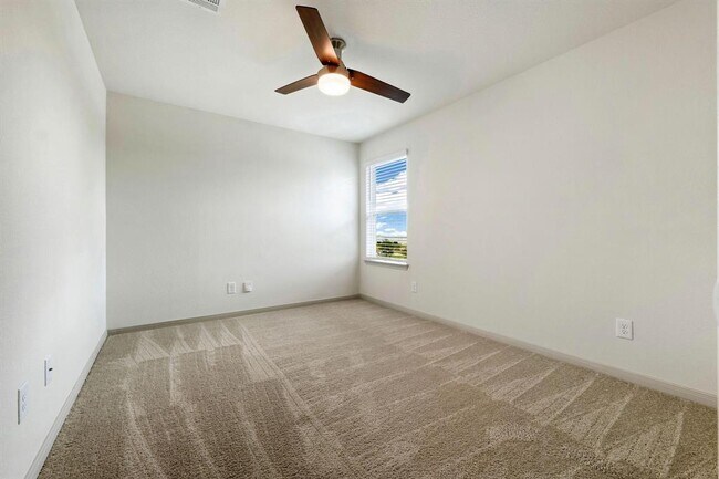 Building Photo - 1116 La Conterra Blvd