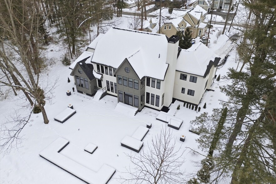 Building Photo - 15 Joshua Rd