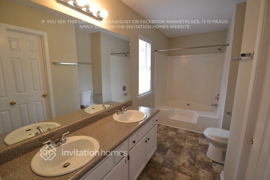 Building Photo - 4216 Sturbridge Dr