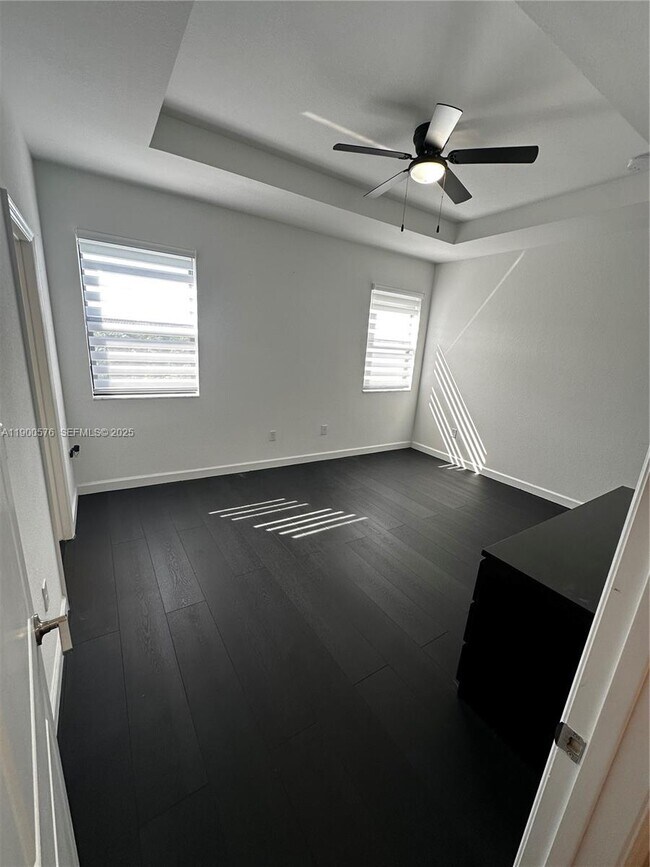 Building Photo - 10164 SW 231st Ln