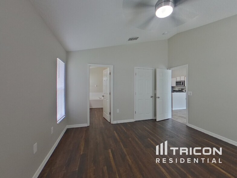 Building Photo - 2684 Willow Glen Cir