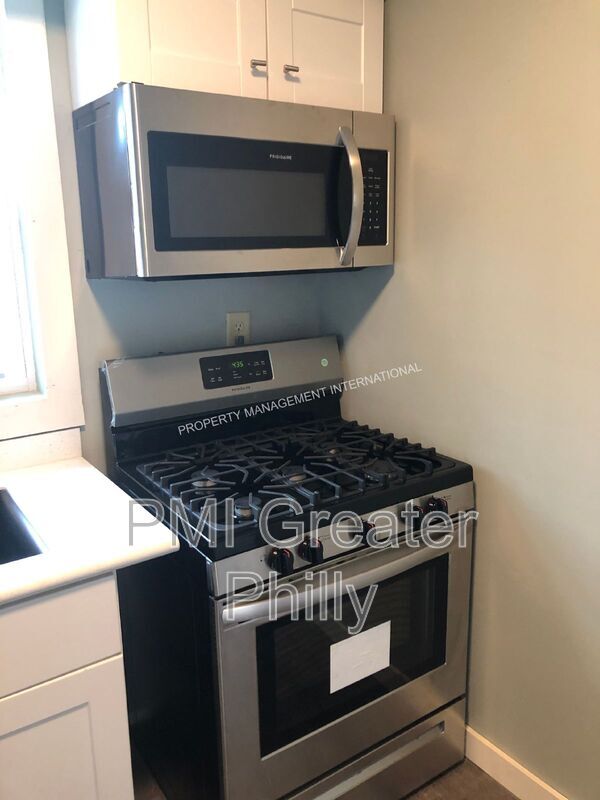 Building Photo - 4208 Westminster Ave