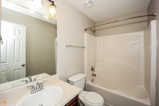 Building Photo - 3641 Oakleaf Pass