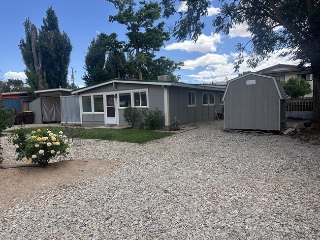 Building Photo - 705 Palisade Dr