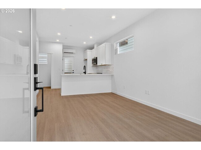 Building Photo - 4055 SW McKinley St