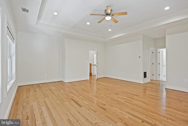 Building Photo - 922 Waterview Dr