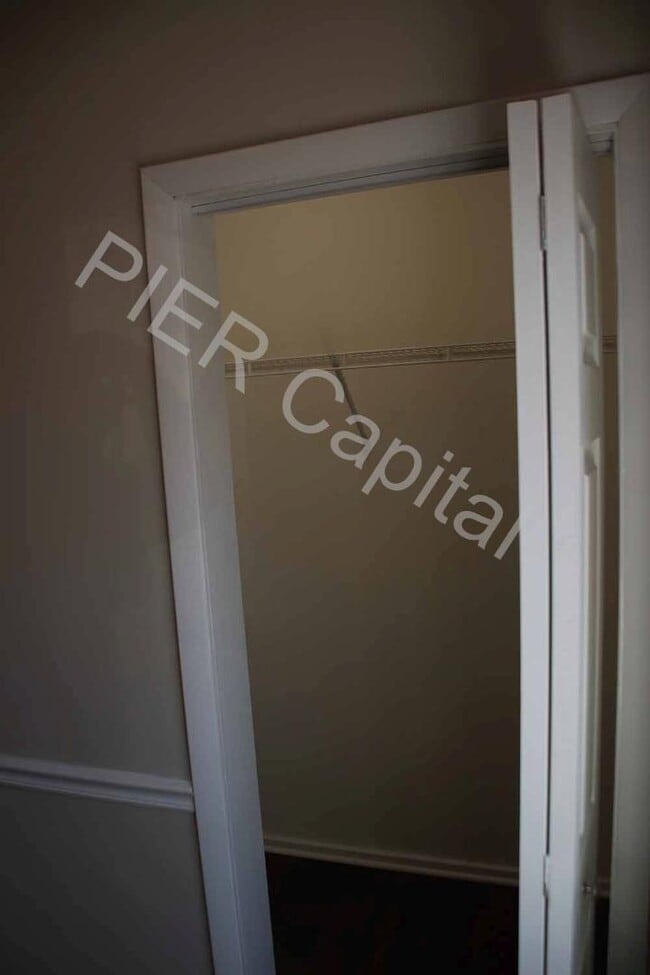 Building Photo - 2824 163rd Pl