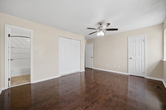 Building Photo - Walker's Landing