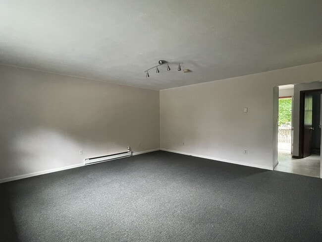 Building Photo - 137 Pennsylvania Ave