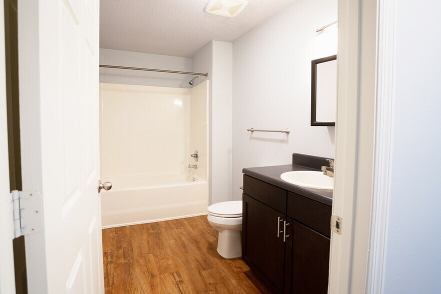 Oakley Cove Apartments 818 Bedell Ave Auburn AL 36832 Apartment Finder