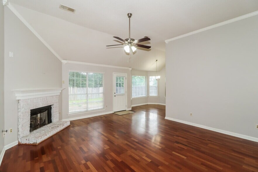 Building Photo - 1058 Green Fern Cove