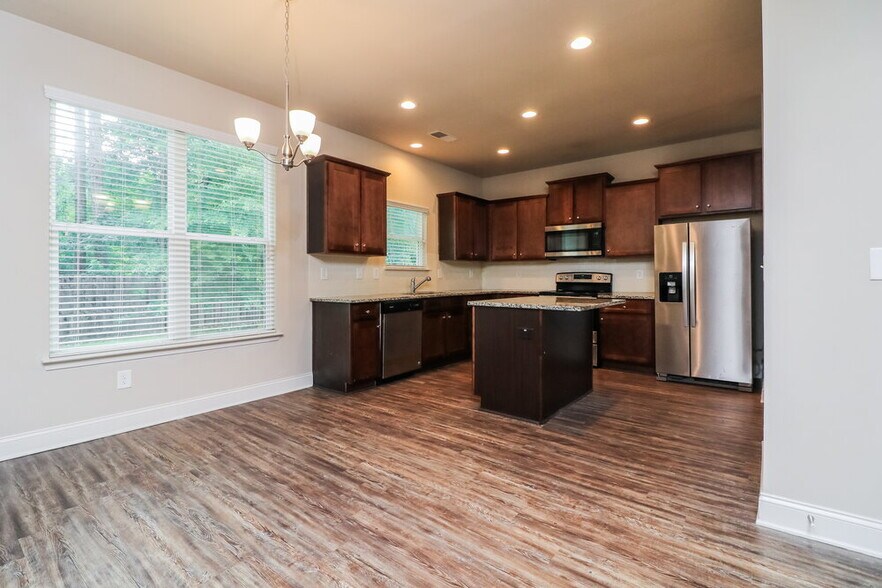 Building Photo - 279 Faron Dr
