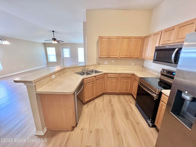 Building Photo - 441 Loxley Ct