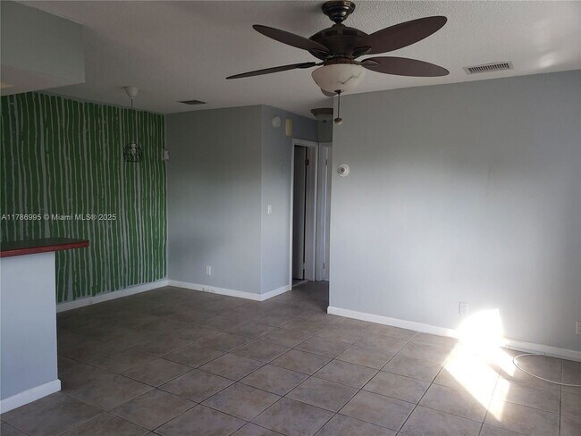 Building Photo - 1818 Rodman St