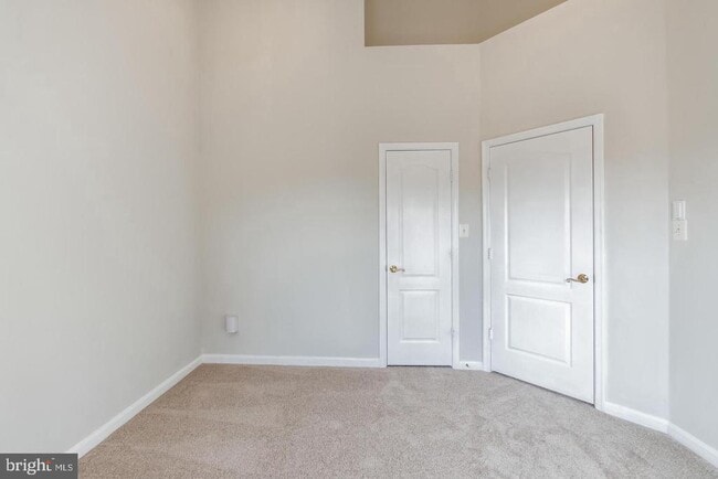 Building Photo - 2804 St Croix Dr