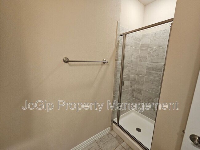Building Photo - 4318 Egret Ct