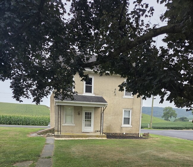 Building Photo - 545 Schoolhouse Rd
