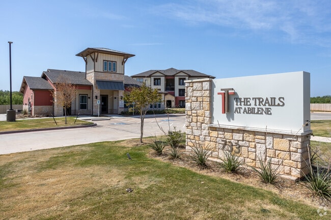 Building Photo - The Trails at Abilene