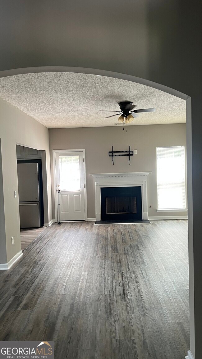 Building Photo - 4932 Antelope Cove