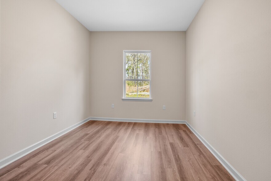 Bedroom 1 - 20963 Oregon St