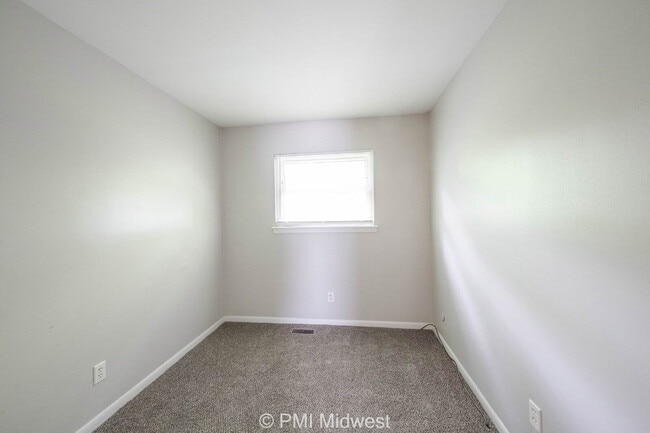 Building Photo - 3026 Osceola Ln
