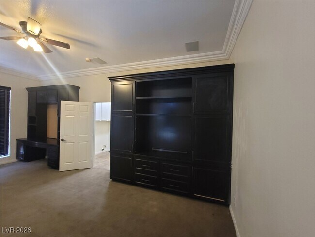 Building Photo - 9338 Wilderness Glen Ave