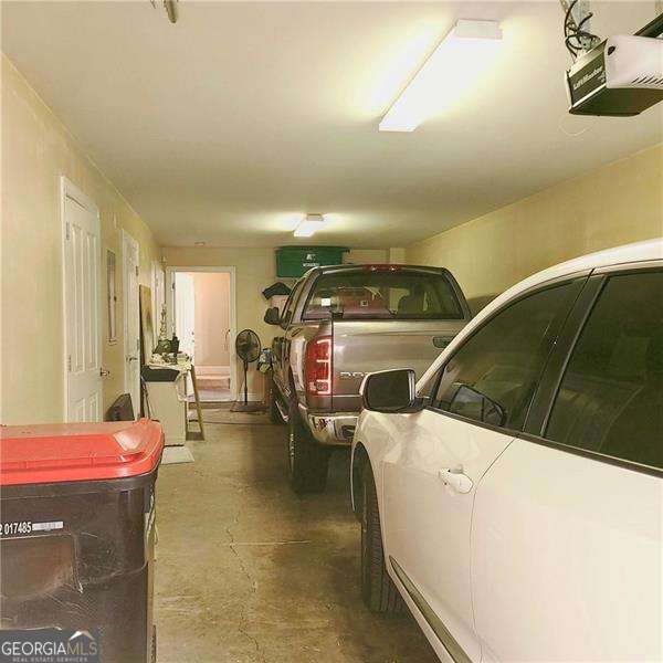 Building Photo - 5510 Glenridge Park NE