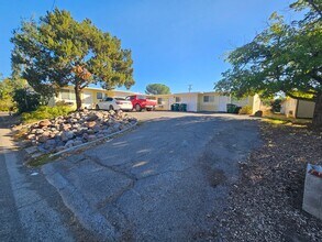 Building Photo - 2 Bedroom 1 Bath Apartment for Rent in Corning!