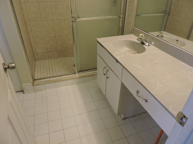 Building Photo - 1708 Pierside Cir