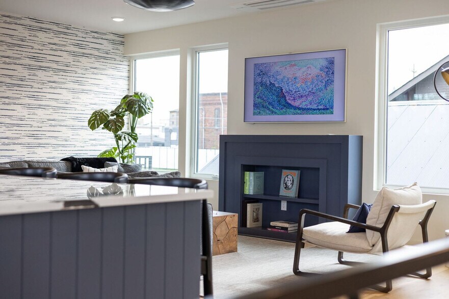 Building Photo - 1117 3rd Ave S