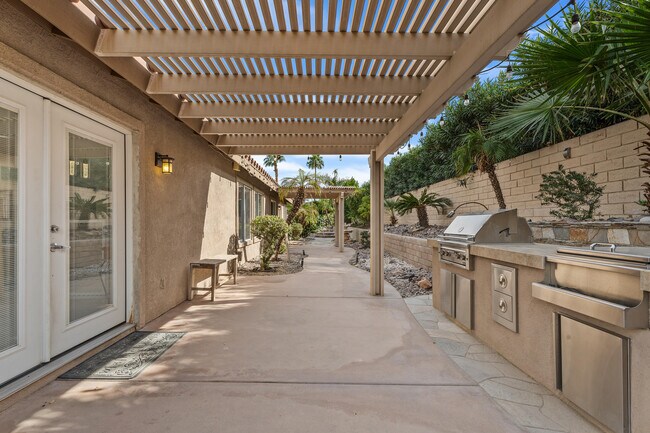 Building Photo - 78895 Morning Star Way