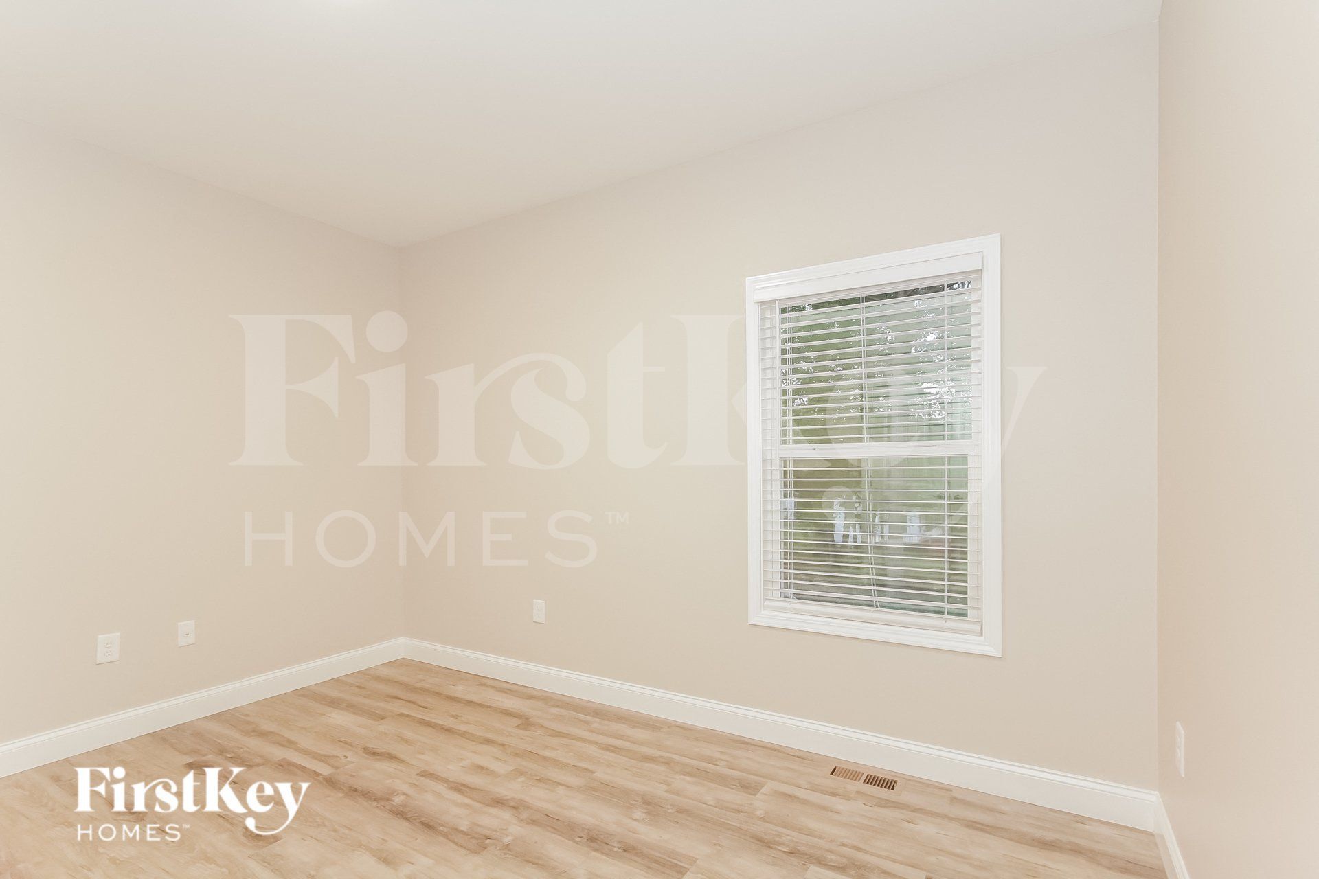 Building Photo - 409 Lakeridge Dr