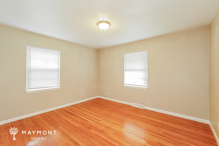 Building Photo - 4503 E 112 Terrace