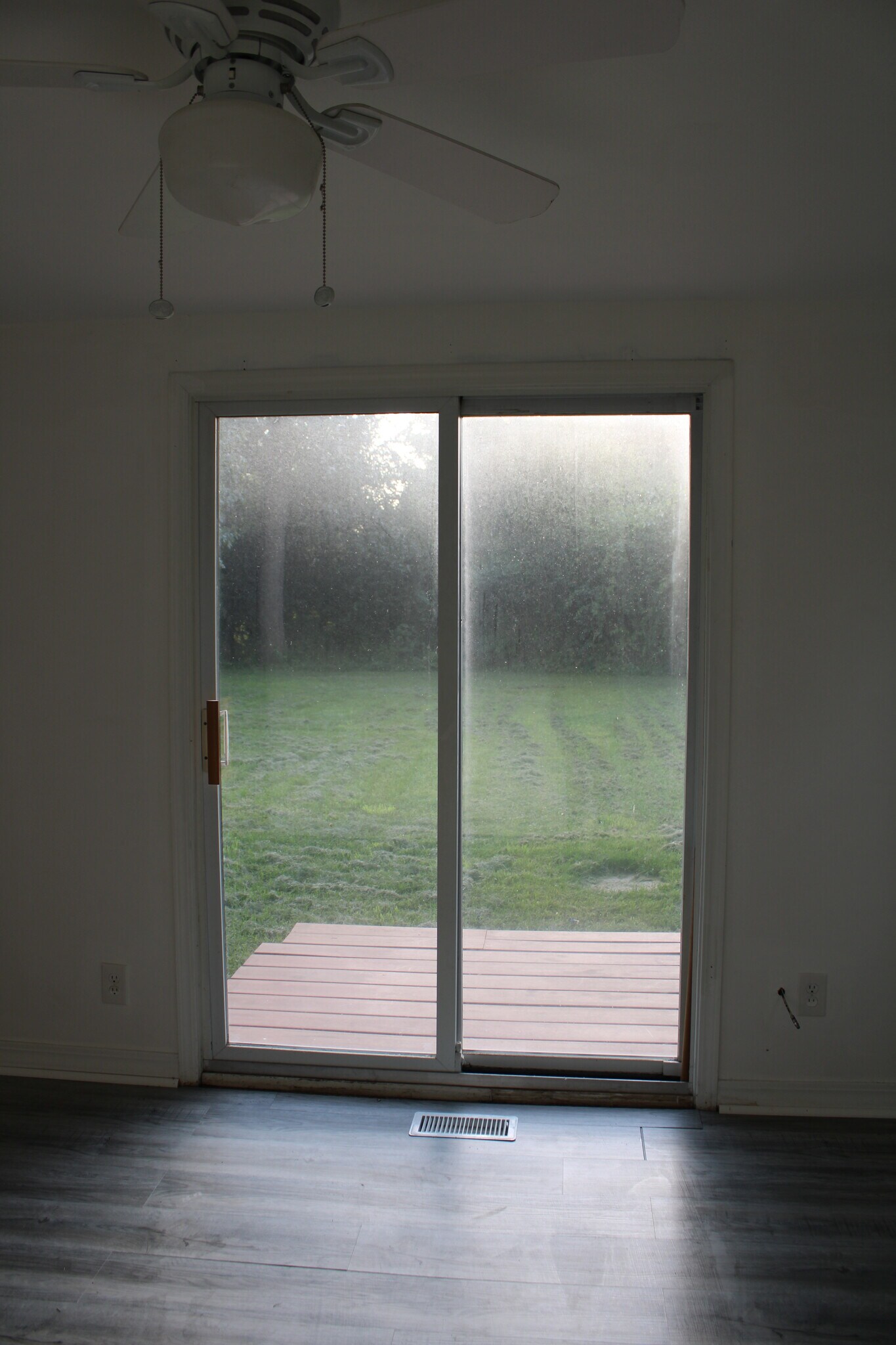 Building Photo - 2807 Benjamin Dr