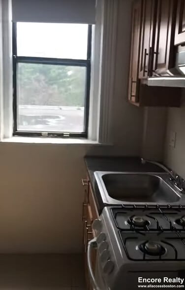 Building Photo - 1160 Commonwealth Ave