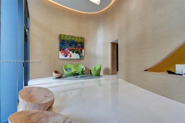 Building Photo - 501 NE 31st St